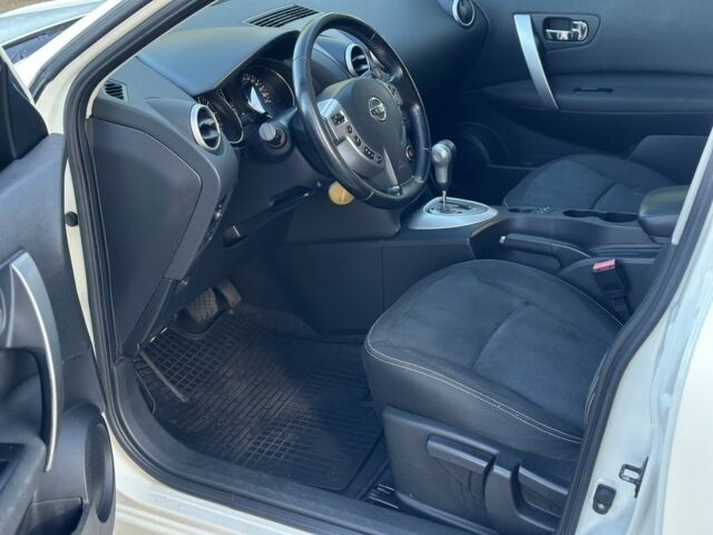 Белый Ниссан Кашкай, объемом двигателя 2 л и пробегом 152 тыс. км за 10600 $, фото 18 на Automoto.ua