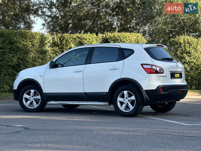 Белый Ниссан Кашкай, объемом двигателя 2 л и пробегом 152 тыс. км за 11400 $, фото 10 на Automoto.ua