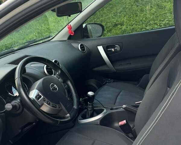 Белый Ниссан Кашкай, объемом двигателя 1.5 л и пробегом 234 тыс. км за 10500 $, фото 22 на Automoto.ua