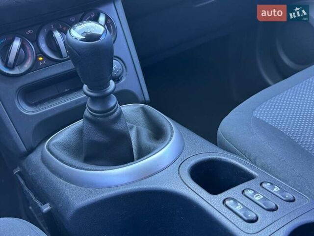 Белый Ниссан Кашкай, объемом двигателя 2 л и пробегом 197 тыс. км за 8690 $, фото 14 на Automoto.ua