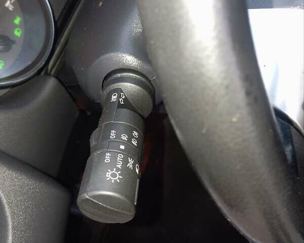 Білий Ніссан Кашкай, об'ємом двигуна 2 л та пробігом 231 тис. км за 11800 $, фото 38 на Automoto.ua