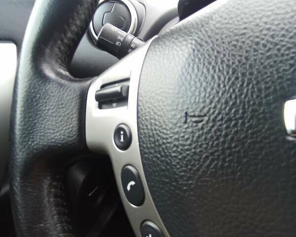 Білий Ніссан Кашкай, об'ємом двигуна 2 л та пробігом 231 тис. км за 11800 $, фото 26 на Automoto.ua