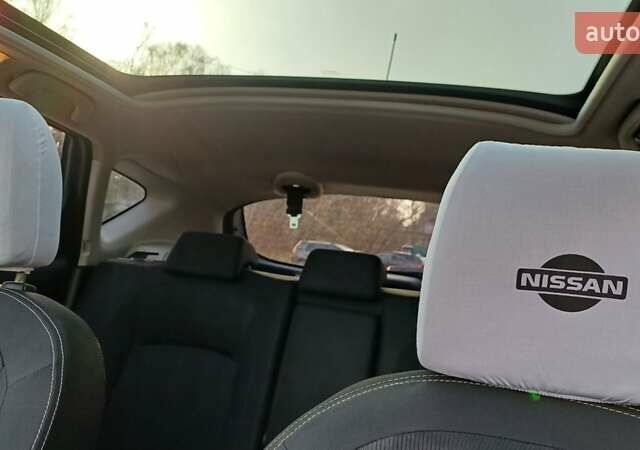 Белый Ниссан Кашкай, объемом двигателя 1.6 л и пробегом 227 тыс. км за 10800 $, фото 25 на Automoto.ua