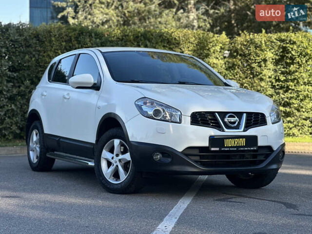 Белый Ниссан Кашкай, объемом двигателя 2 л и пробегом 152 тыс. км за 11400 $, фото 6 на Automoto.ua