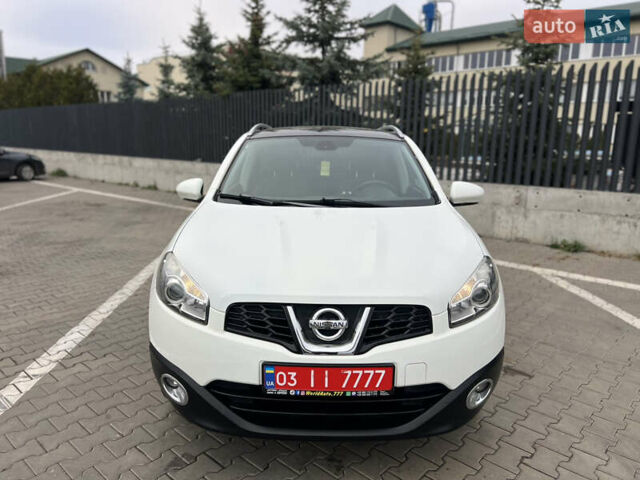 Белый Ниссан Кашкай, объемом двигателя 1.6 л и пробегом 170 тыс. км за 10555 $, фото 4 на Automoto.ua