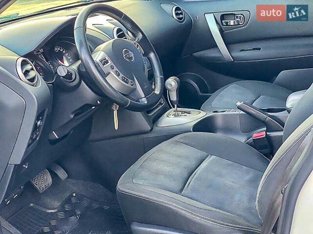 Ниссан Кашкай 2011 в Днепре (Днепропетровске) на Automoto.ua Белый Ниссан Кашкай, объемом двигателя 2 л и пробегом 162 тыс. км за 10300 $, фото 8 на Automoto.ua