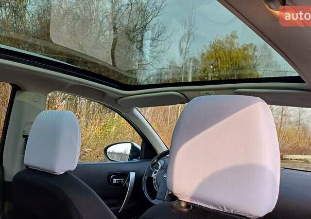 Белый Ниссан Кашкай, объемом двигателя 1.6 л и пробегом 227 тыс. км за 10800 $, фото 35 на Automoto.ua