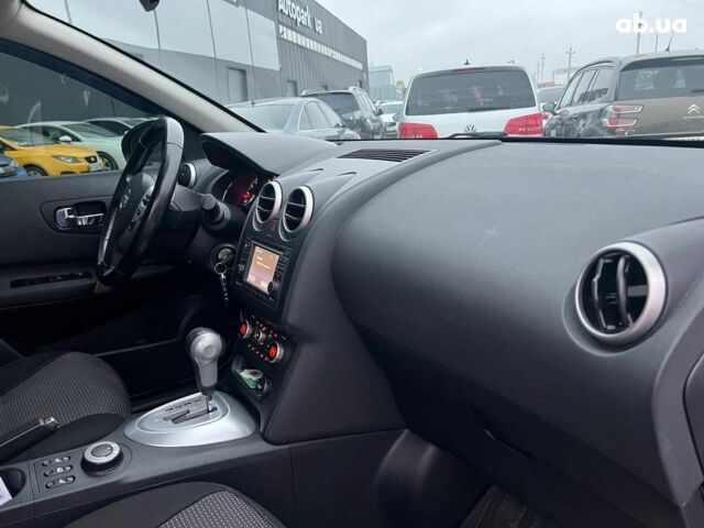 Белый Ниссан Кашкай, объемом двигателя 2 л и пробегом 128 тыс. км за 12490 $, фото 39 на Automoto.ua