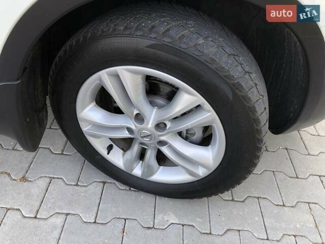 Белый Ниссан Кашкай, объемом двигателя 1.6 л и пробегом 215 тыс. км за 10400 $, фото 21 на Automoto.ua