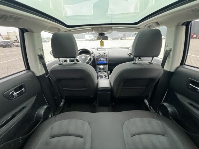 Белый Ниссан Кашкай, объемом двигателя 1.6 л и пробегом 170 тыс. км за 10555 $, фото 18 на Automoto.ua