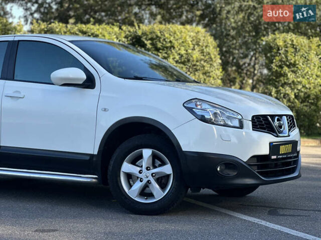 Белый Ниссан Кашкай, объемом двигателя 2 л и пробегом 152 тыс. км за 11400 $, фото 8 на Automoto.ua