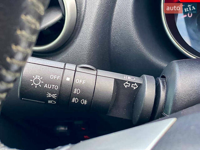 Ниссан Кашкай 2011 в Днепре (Днепропетровске) на Automoto.ua Белый Ниссан Кашкай, объемом двигателя 2 л и пробегом 162 тыс. км за 10300 $, фото 29 на Automoto.ua