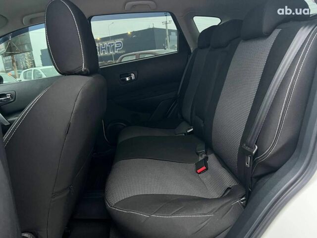 Белый Ниссан Кашкай, объемом двигателя 2 л и пробегом 128 тыс. км за 12490 $, фото 35 на Automoto.ua