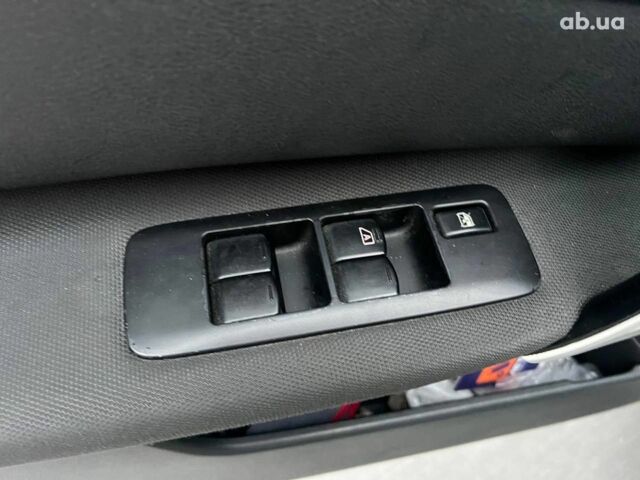 Белый Ниссан Кашкай, объемом двигателя 2 л и пробегом 128 тыс. км за 12490 $, фото 15 на Automoto.ua