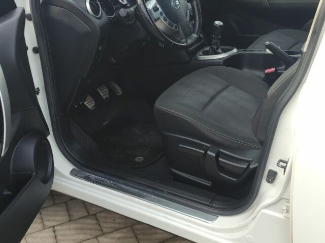 Білий Ніссан Кашкай, об'ємом двигуна 2 л та пробігом 270 тис. км за 9500 $, фото 6 на Automoto.ua