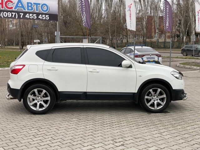 Белый Ниссан Кашкай, объемом двигателя 2 л и пробегом 149 тыс. км за 10900 $, фото 7 на Automoto.ua