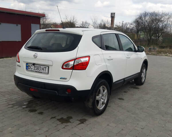 Білий Ніссан Кашкай, об'ємом двигуна 1.6 л та пробігом 219 тис. км за 10300 $, фото 6 на Automoto.ua