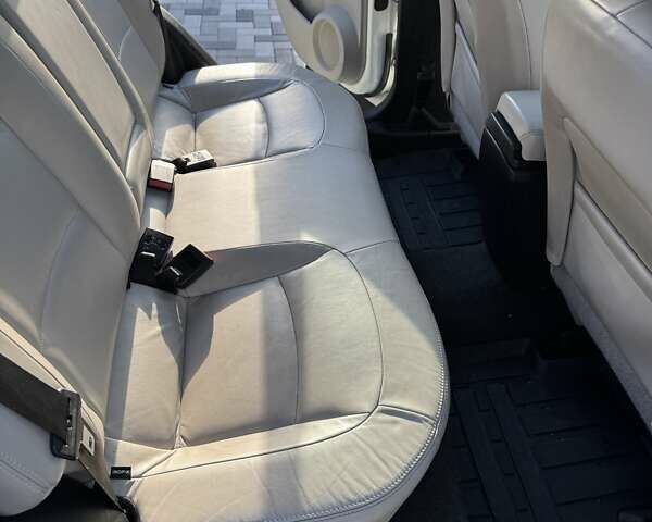 Білий Ніссан Кашкай, об'ємом двигуна 2 л та пробігом 161 тис. км за 10950 $, фото 23 на Automoto.ua