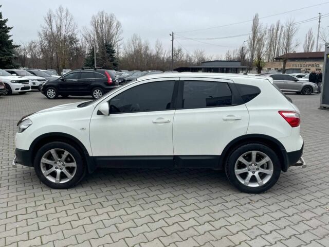 Белый Ниссан Кашкай, объемом двигателя 2 л и пробегом 149 тыс. км за 10900 $, фото 3 на Automoto.ua