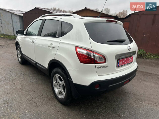 Белый Ниссан Кашкай, объемом двигателя 1.5 л и пробегом 229 тыс. км за 10650 $, фото 6 на Automoto.ua