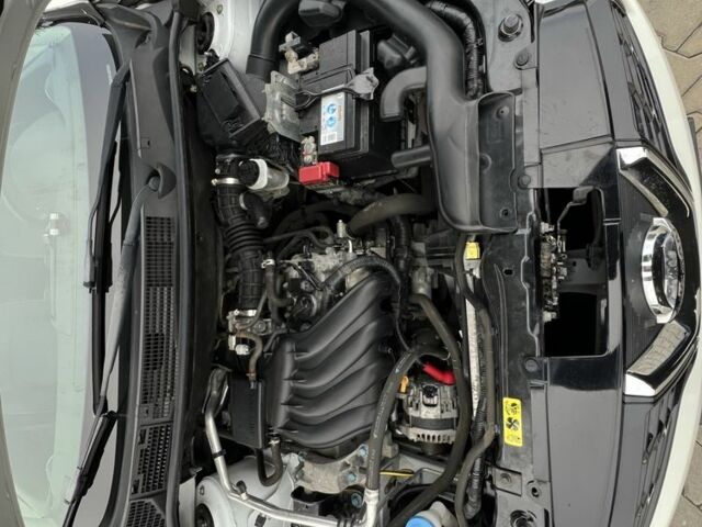 Белый Ниссан Кашкай, объемом двигателя 1.6 л и пробегом 170 тыс. км за 10555 $, фото 19 на Automoto.ua