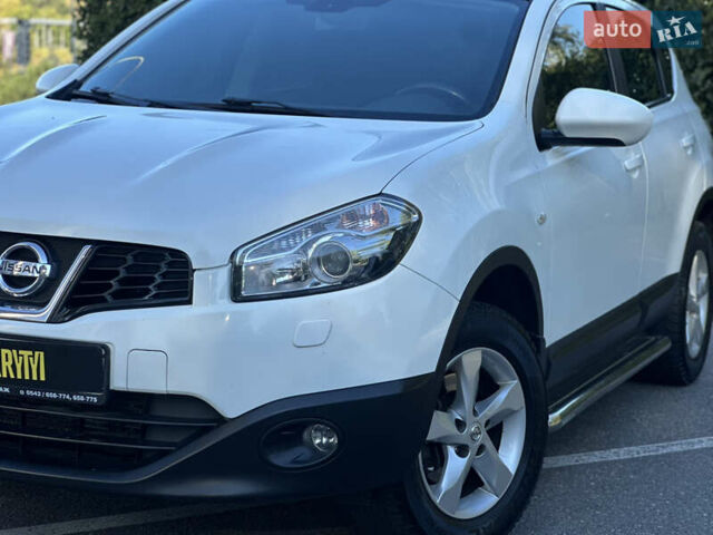 Белый Ниссан Кашкай, объемом двигателя 2 л и пробегом 152 тыс. км за 11400 $, фото 4 на Automoto.ua