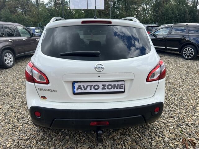 Белый Ниссан Кашкай, объемом двигателя 2 л и пробегом 215 тыс. км за 10499 $, фото 3 на Automoto.ua