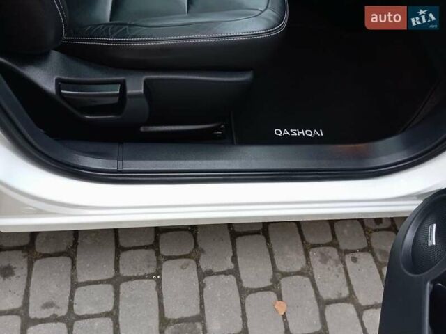 Белый Ниссан Кашкай, объемом двигателя 2 л и пробегом 231 тыс. км за 11650 $, фото 44 на Automoto.ua