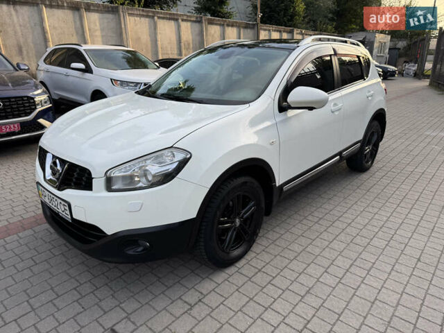 Белый Ниссан Кашкай, объемом двигателя 2 л и пробегом 168 тыс. км за 9900 $, фото 3 на Automoto.ua