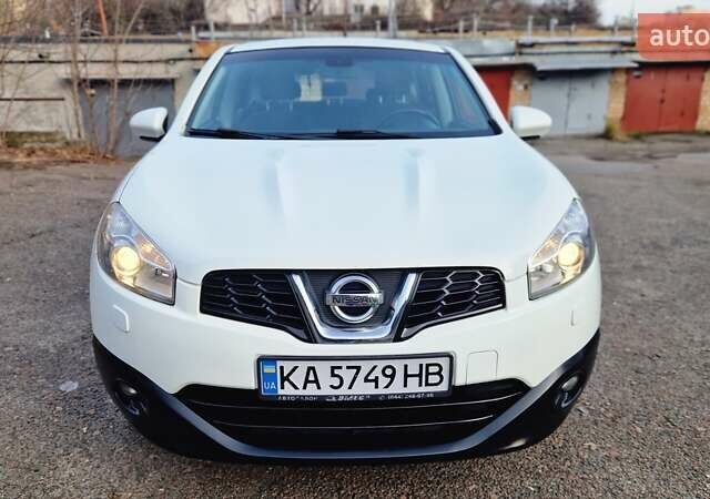 Белый Ниссан Кашкай, объемом двигателя 2 л и пробегом 115 тыс. км за 9900 $, фото 19 на Automoto.ua