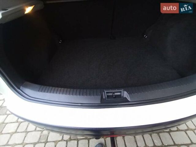 Белый Ниссан Кашкай, объемом двигателя 2 л и пробегом 231 тыс. км за 11650 $, фото 23 на Automoto.ua