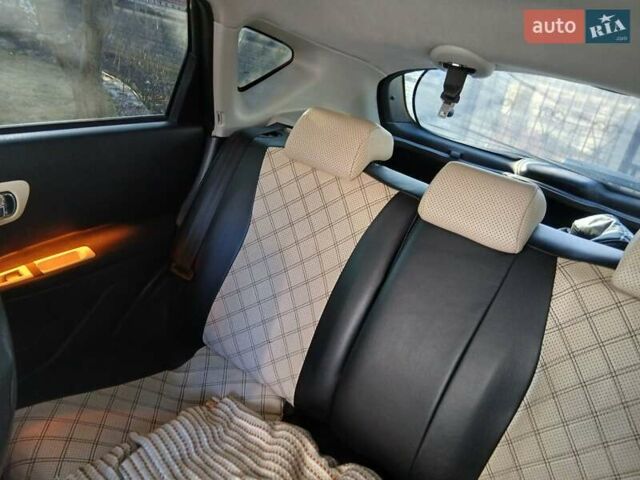 Білий Ніссан Кашкай, об'ємом двигуна 1.6 л та пробігом 285 тис. км за 8800 $, фото 11 на Automoto.ua