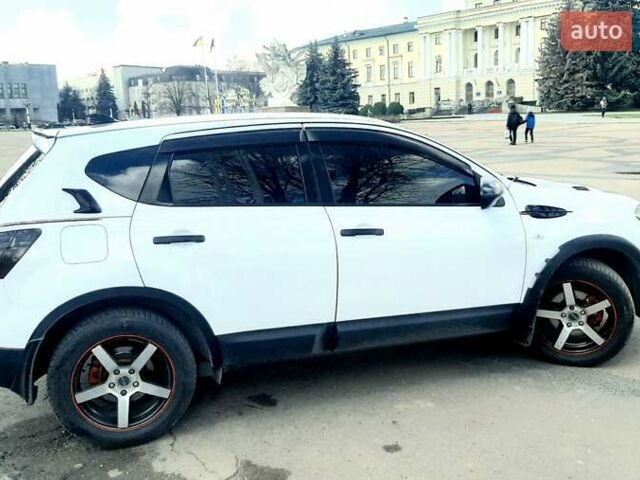 Білий Ніссан Кашкай, об'ємом двигуна 1.6 л та пробігом 285 тис. км за 8800 $, фото 3 на Automoto.ua