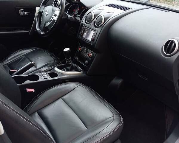 Белый Ниссан Кашкай, объемом двигателя 2 л и пробегом 231 тыс. км за 11650 $, фото 45 на Automoto.ua