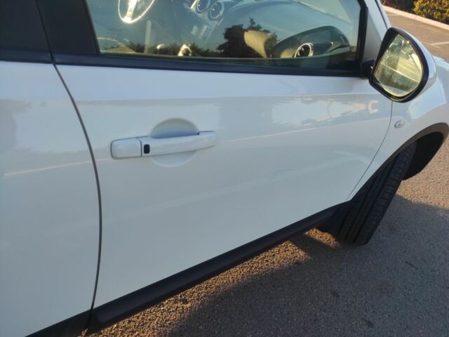 Белый Ниссан Кашкай, объемом двигателя 1.5 л и пробегом 245 тыс. км за 10450 $, фото 6 на Automoto.ua