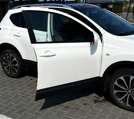 Білий Ніссан Кашкай, об'ємом двигуна 2 л та пробігом 240 тис. км за 11500 $, фото 1 на Automoto.ua