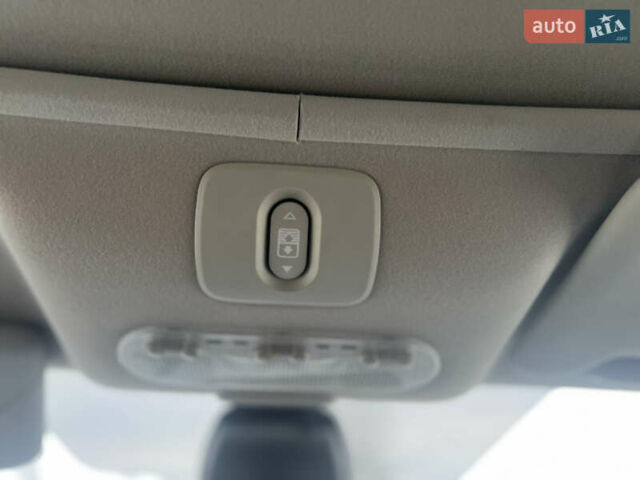 Белый Ниссан Кашкай, объемом двигателя 2 л и пробегом 190 тыс. км за 12000 $, фото 28 на Automoto.ua