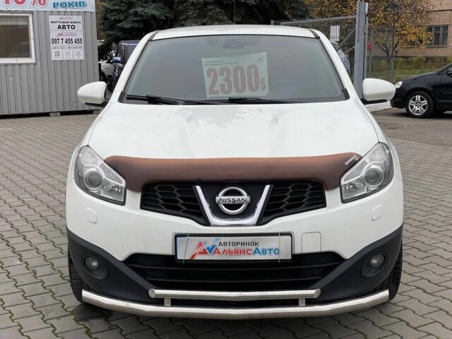 Белый Ниссан Кашкай, объемом двигателя 2 л и пробегом 149 тыс. км за 10900 $, фото 1 на Automoto.ua
