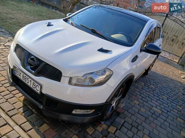 Білий Ніссан Кашкай, об'ємом двигуна 1.6 л та пробігом 285 тис. км за 8800 $, фото 2 на Automoto.ua