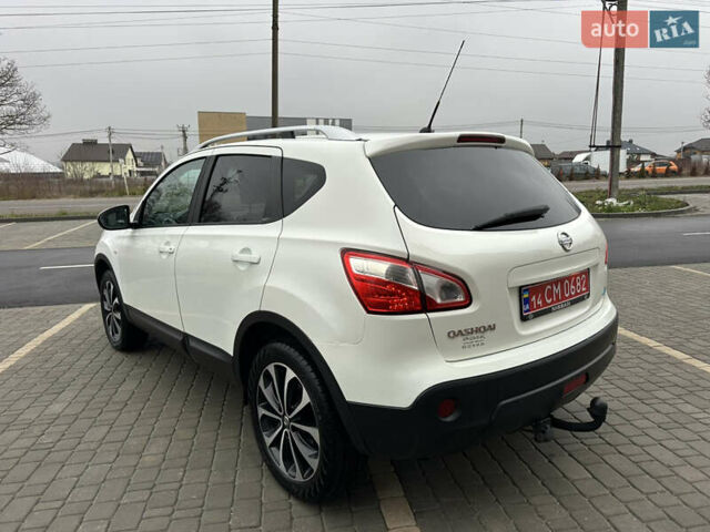 Белый Ниссан Кашкай, объемом двигателя 1.5 л и пробегом 167 тыс. км за 10499 $, фото 6 на Automoto.ua