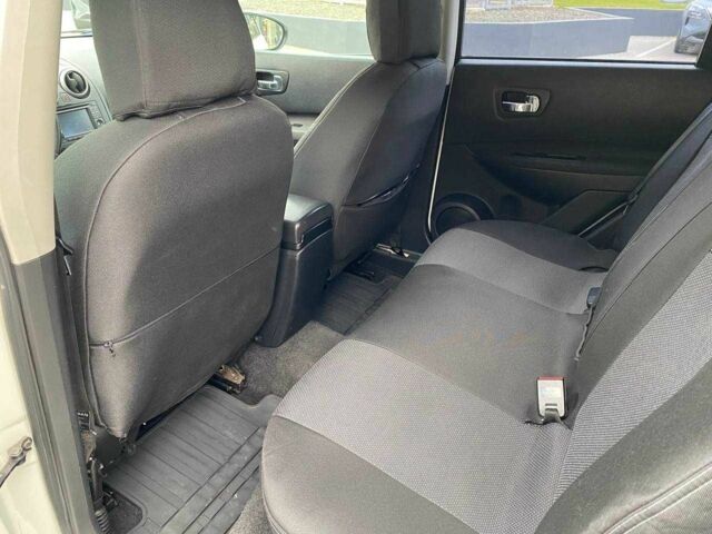 Белый Ниссан Кашкай, объемом двигателя 0 л и пробегом 205 тыс. км за 8600 $, фото 13 на Automoto.ua