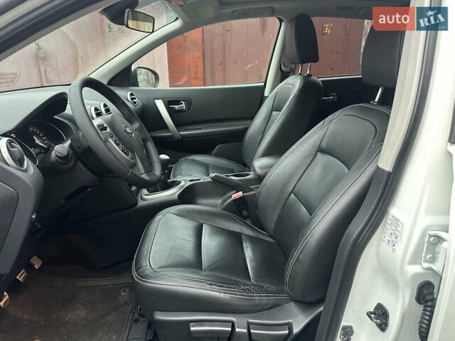 Белый Ниссан Кашкай, объемом двигателя 1.5 л и пробегом 229 тыс. км за 10650 $, фото 24 на Automoto.ua