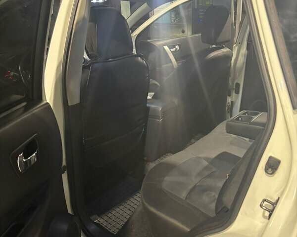 Білий Ніссан Кашкай, об'ємом двигуна 2 л та пробігом 183 тис. км за 10200 $, фото 11 на Automoto.ua