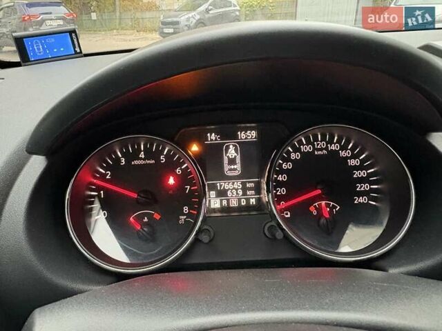 Білий Ніссан Кашкай, об'ємом двигуна 2 л та пробігом 176 тис. км за 11000 $, фото 10 на Automoto.ua