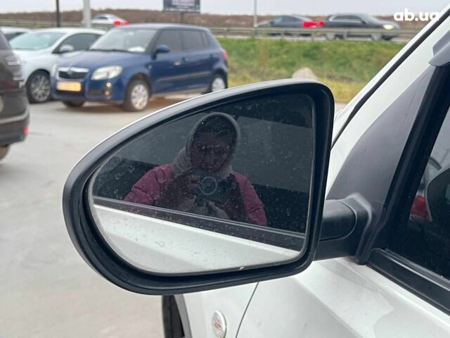 Белый Ниссан Кашкай, объемом двигателя 2 л и пробегом 128 тыс. км за 12490 $, фото 13 на Automoto.ua