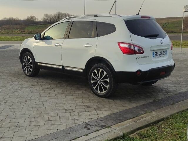 Білий Ніссан Кашкай, об'ємом двигуна 2 л та пробігом 270 тис. км за 9500 $, фото 3 на Automoto.ua