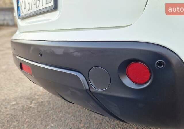 Белый Ниссан Кашкай, объемом двигателя 2 л и пробегом 115 тыс. км за 9900 $, фото 24 на Automoto.ua