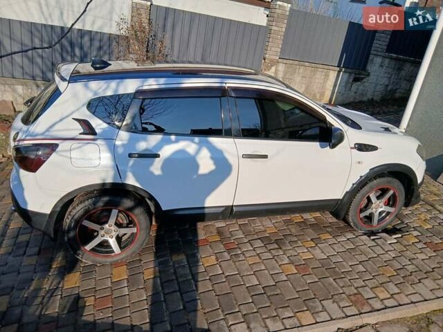 Білий Ніссан Кашкай, об'ємом двигуна 1.6 л та пробігом 285 тис. км за 8800 $, фото 1 на Automoto.ua