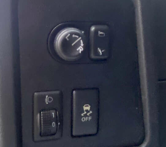 Білий Ніссан Кашкай, об'ємом двигуна 1.5 л та пробігом 211 тис. км за 10500 $, фото 10 на Automoto.ua