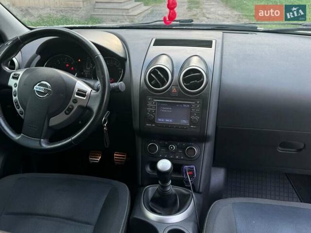 Белый Ниссан Кашкай, объемом двигателя 1.5 л и пробегом 234 тыс. км за 10500 $, фото 21 на Automoto.ua